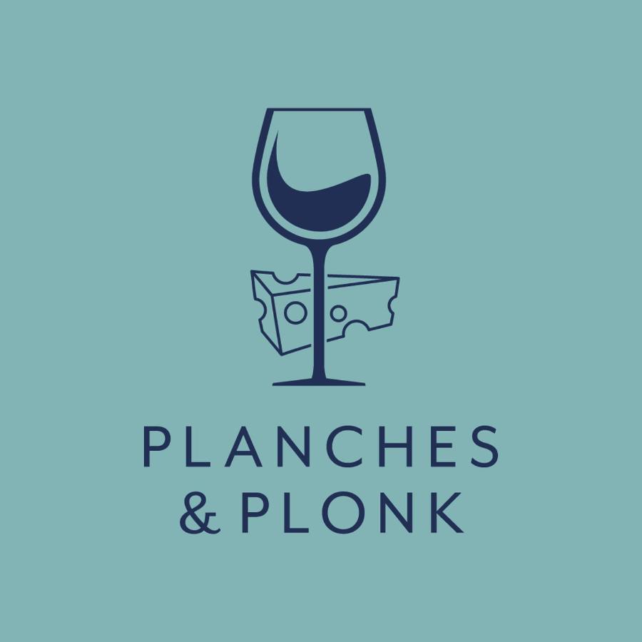 Planches Et Plonk Bed & Breakfast Belves Exterior photo
